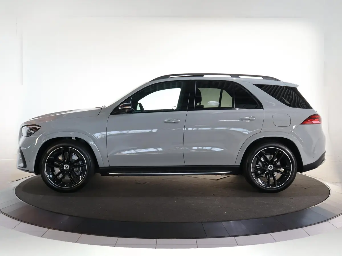400e 4MATIC Sport Edition Premium Plus | Night | Premium Plus | Panoramaschuifdak | AIRMATIC | Trekhaak | Burmester | Massagestoelen | 22 inch AMG Velgen | Winter pakket |