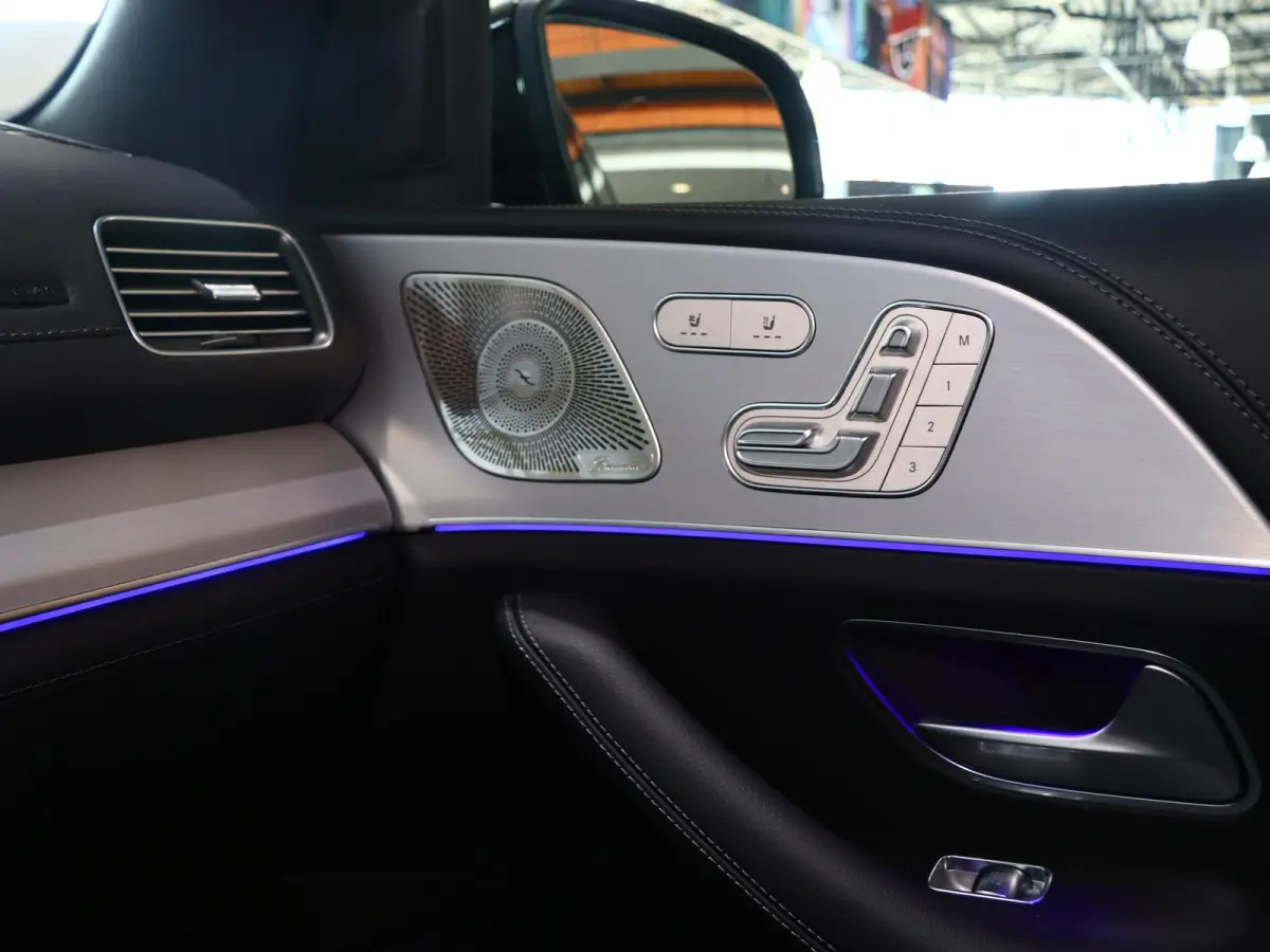 400e 4MATIC Sport Edition Premium Plus | Night | Premium Plus | Panoramaschuifdak | AIRMATIC | Trekhaak | Burmester | Massagestoelen | 22 inch AMG Velgen | Winter pakket |