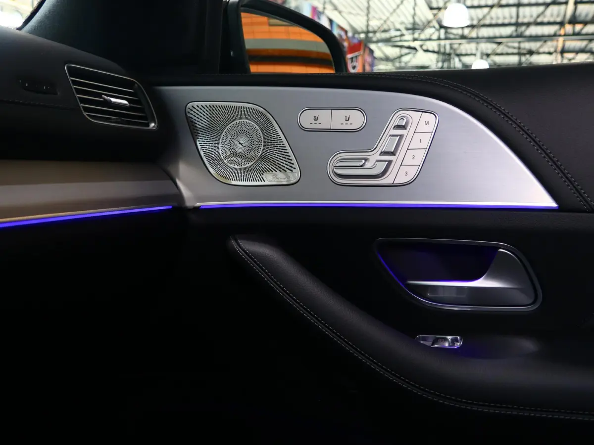400e 4MATIC Sport Edition Premium Plus | Night | Premium Plus | Panoramaschuifdak | AIRMATIC | Trekhaak | Burmester | Massagestoelen | 22 inch AMG Velgen | Winter pakket |