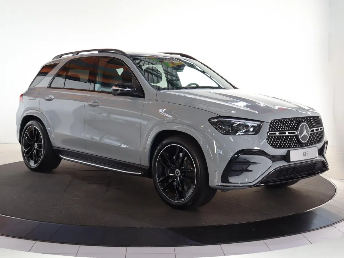 400e 4MATIC Sport Edition Premium Plus | Night | Premium Plus | Panoramaschuifdak | AIRMATIC | Trekhaak | Burmester | Massagestoelen | 22 inch AMG Velgen | Winter pakket |