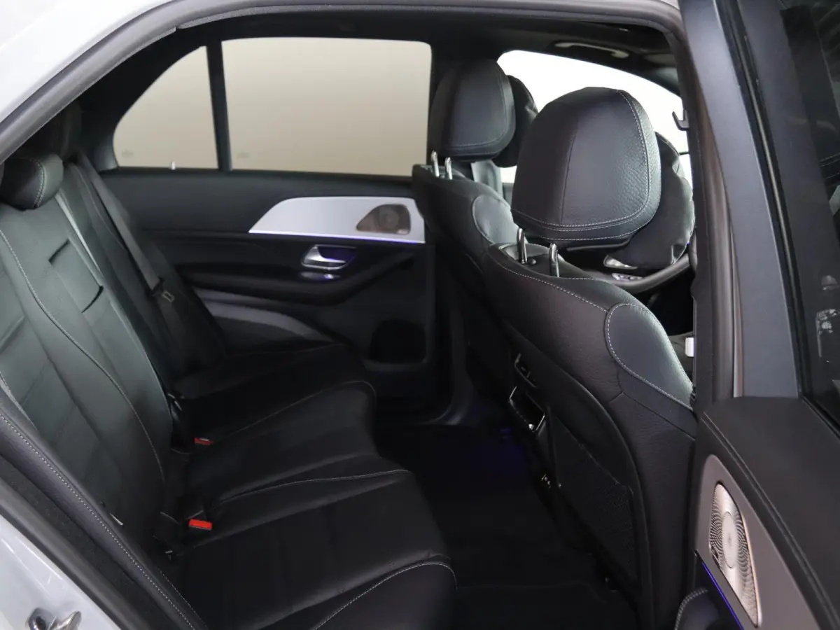 400e 4MATIC Sport Edition Premium Plus | Night | Premium Plus | Panoramaschuifdak | AIRMATIC | Trekhaak | Burmester | Massagestoelen | 22 inch AMG Velgen | Winter pakket |