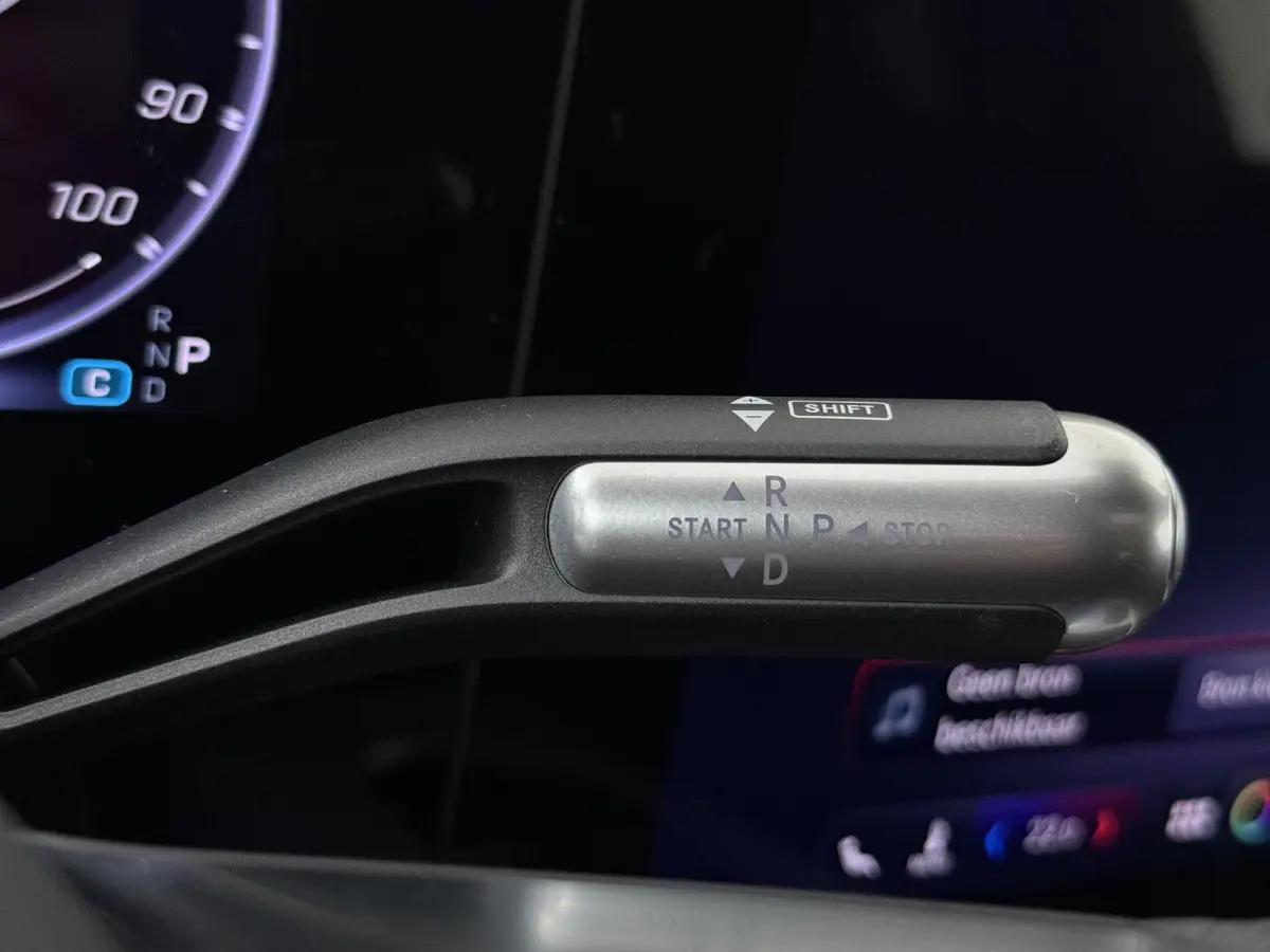 250+ Launch Edition 85.5 kWh | Night | Panoramadak | Stoelverwarming | DISTRONIC | Achteruitrijcamera | Dodehoekassistent |