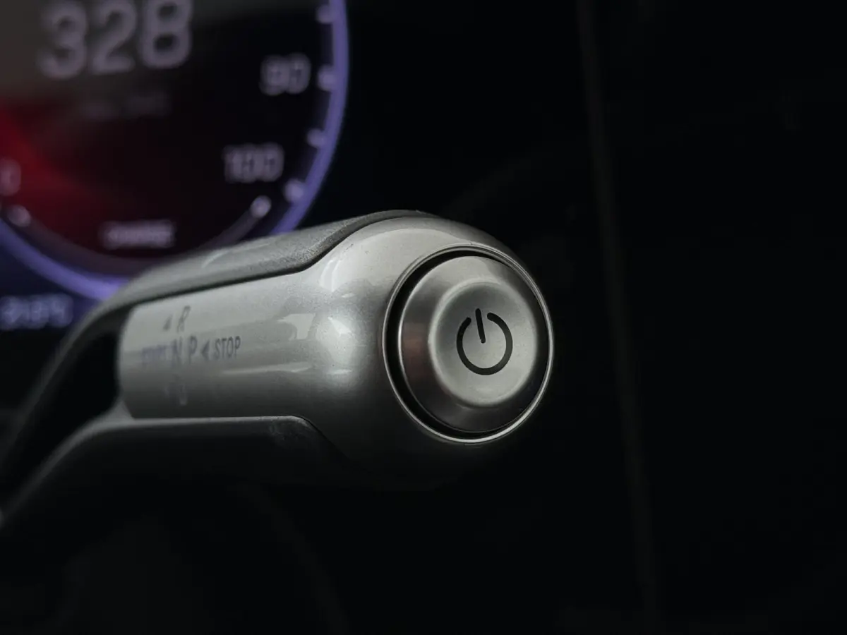 250+ Launch Edition 85.5 kWh | Night | Panoramadak | Stoelverwarming | DISTRONIC | Achteruitrijcamera | Dodehoekassistent |