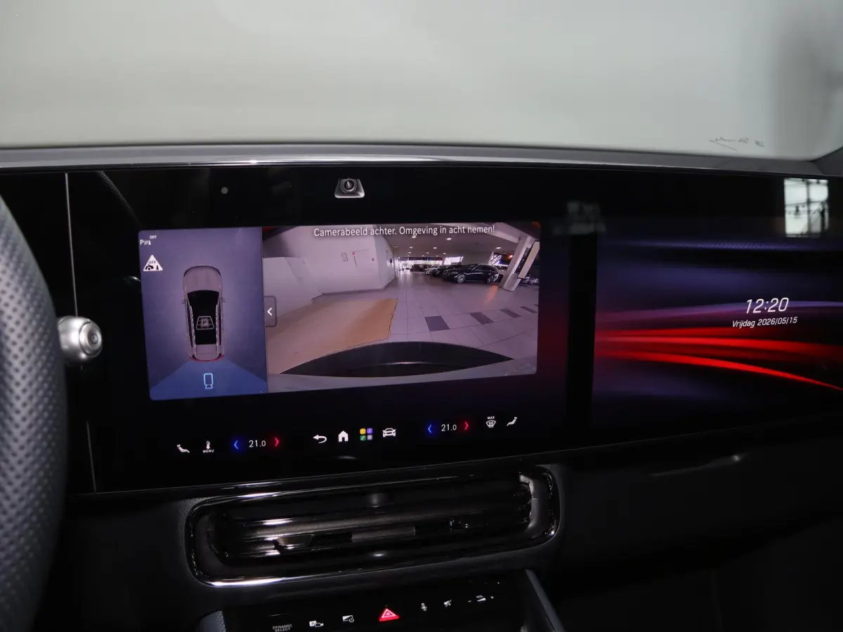 250+ Business Solution AMG 85.5 kWh | Premium pakket | Nightpakket | Dodehoekassistent | Achteruitrijcamera | Superscreen |