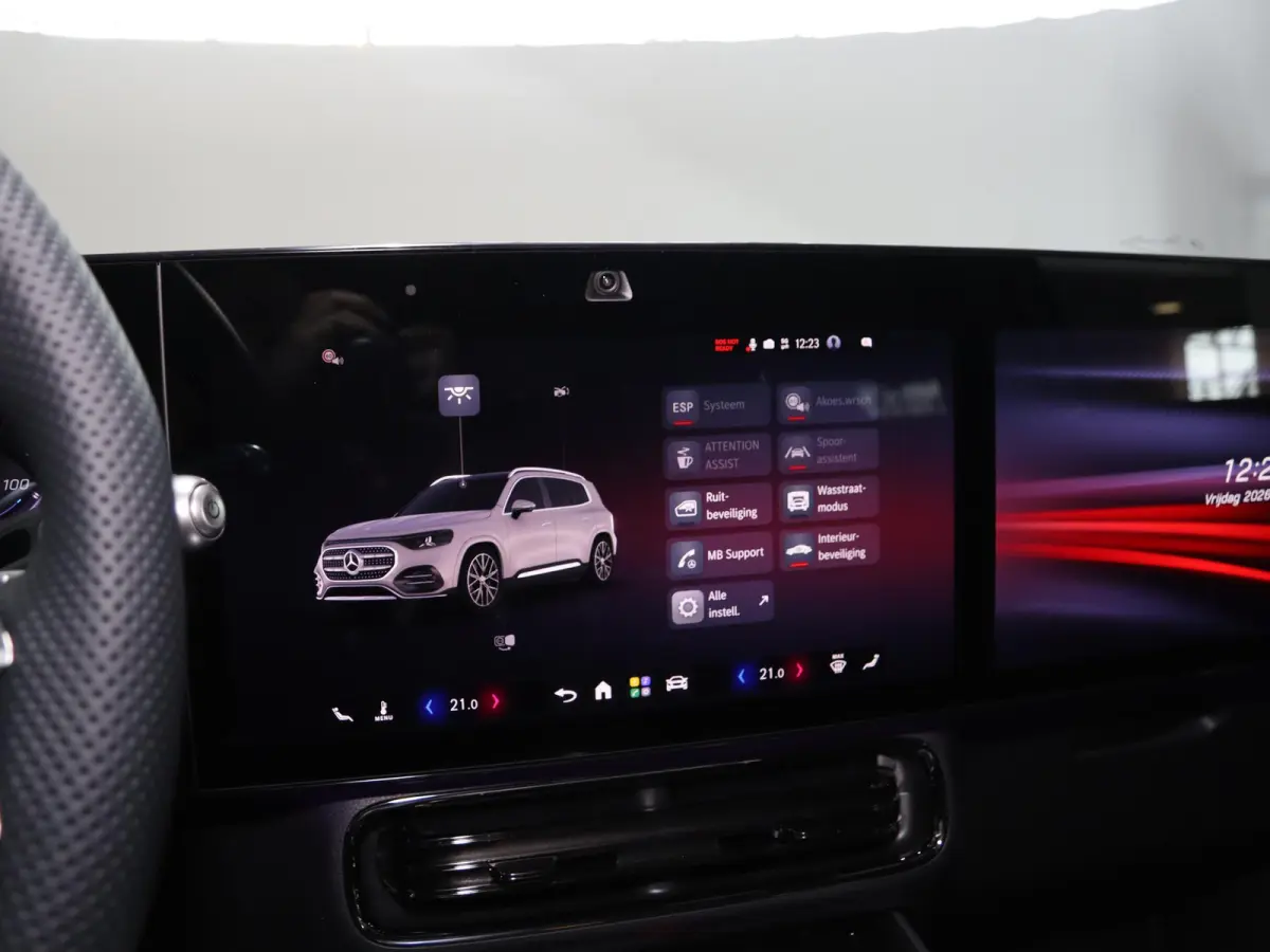 250+ Business Solution AMG 85.5 kWh | Premium pakket | Nightpakket | Dodehoekassistent | Achteruitrijcamera | Superscreen |