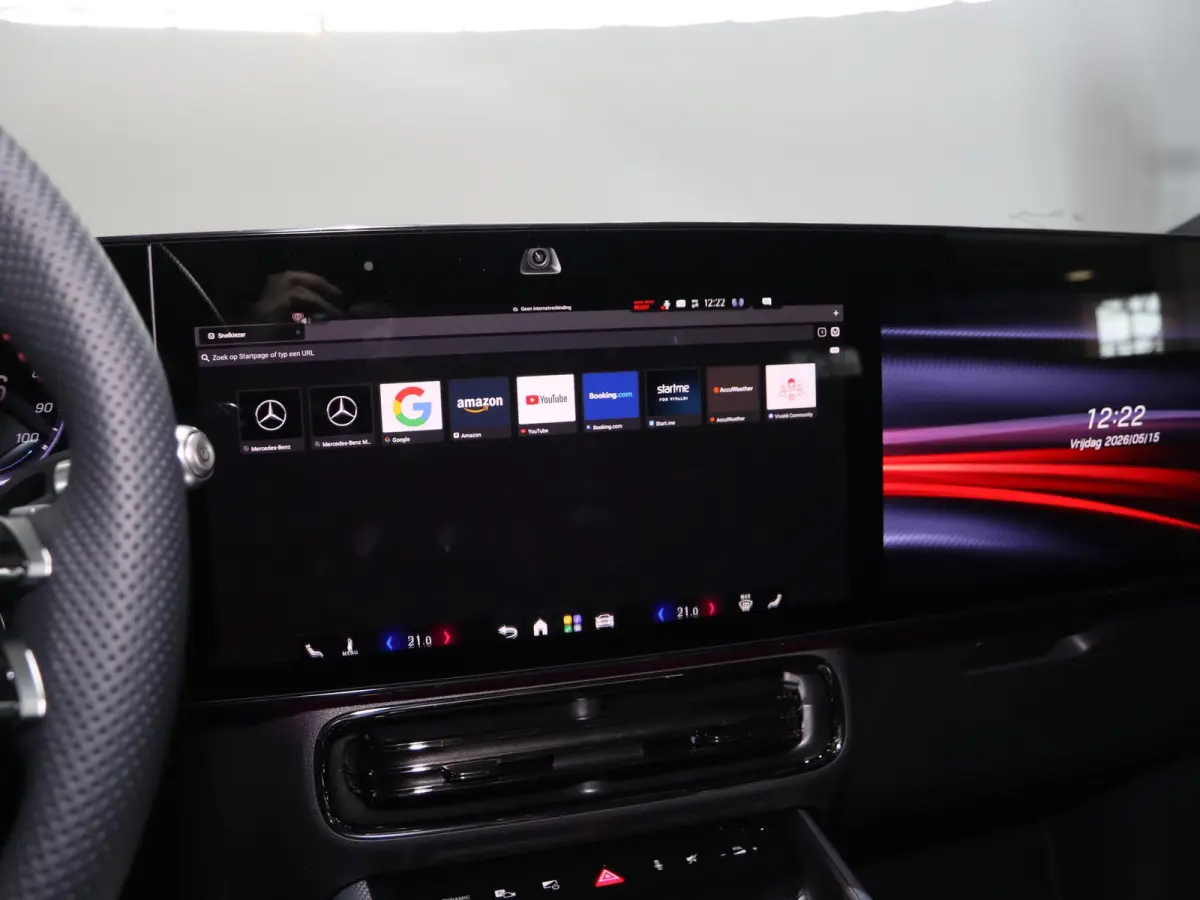 250+ Business Solution AMG 85.5 kWh | Premium pakket | Nightpakket | Dodehoekassistent | Achteruitrijcamera | Superscreen |