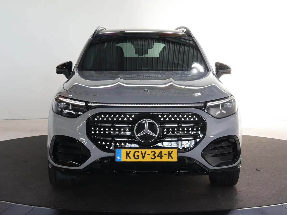 250+ Business Solution AMG 85.5 kWh | Premium pakket | Nightpakket | Dodehoekassistent | Achteruitrijcamera | Superscreen |