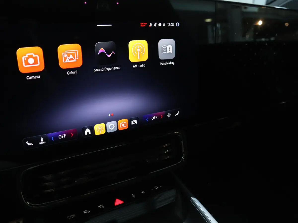 180 Business Solution AMG | Matrix led | 19" LM velgen | Night pakket | Memory pakket |
