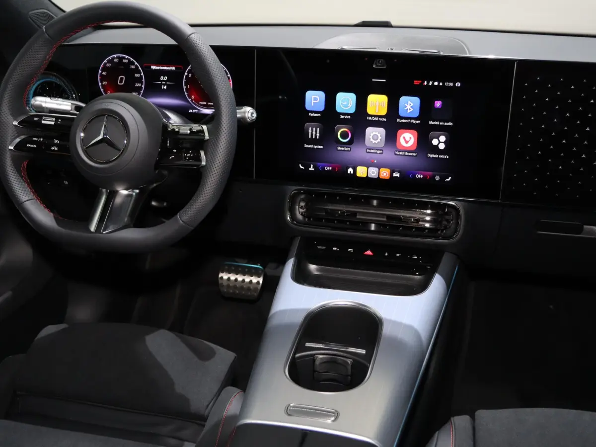 180 Business Solution AMG | Matrix led | 19" LM velgen | Night pakket | Memory pakket |