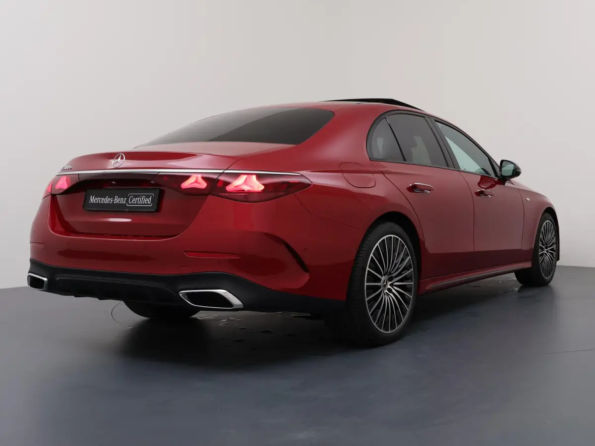 300 e Sport Edition | AMG | Night | Hyperscreen | Digital Light | Panoramadak | Verlichte grille |Memory |
