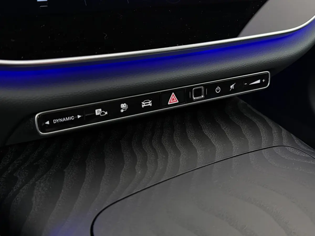 300 e Sport Edition | AMG | Night | Hyperscreen | Digital Light | Panoramadak | Verlichte grille |Memory |