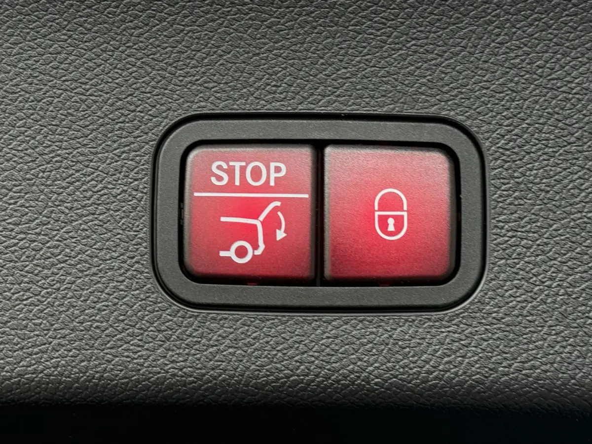 250+ Business Solution AMG 85.5 kWh | Nightpakket | Memorypakket | Panoramadak | Dodehoekassistent | Spiegelpakket |  |