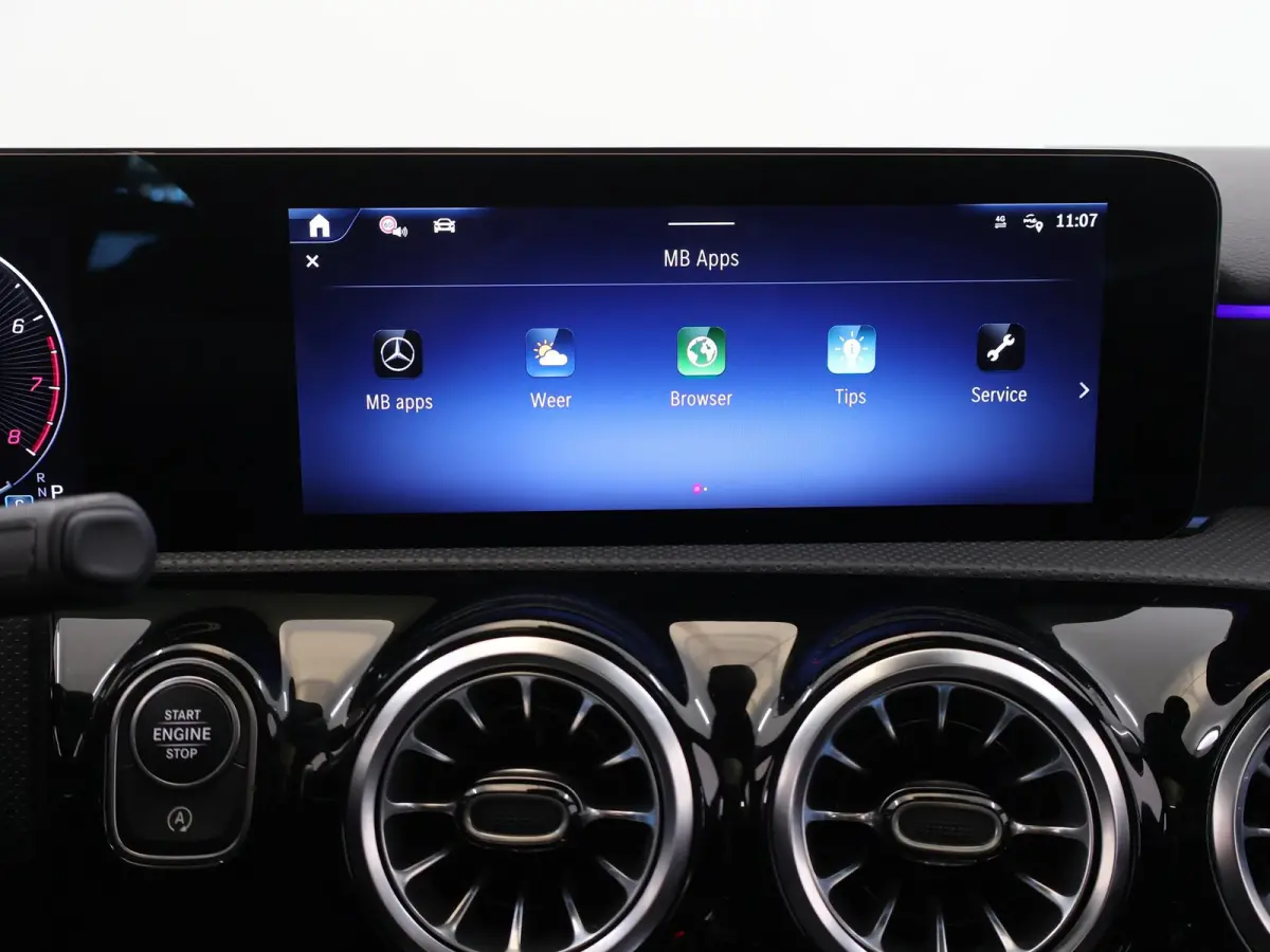 180 Business Solution AMG | Night pakket | Panoramadak |