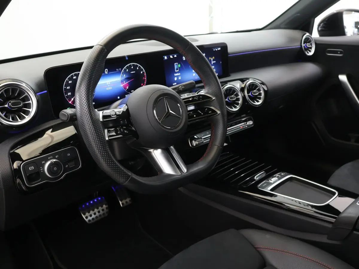 180 Business Solution AMG | Night pakket | Panoramadak |
