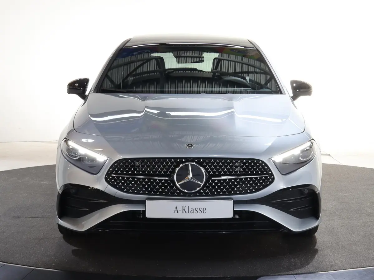 180 Business Solution AMG | Panoramaschuifdak | AMG Line Plus pakket | 19”AMG-velgen | Head-up display | Dodehoekassistent |
