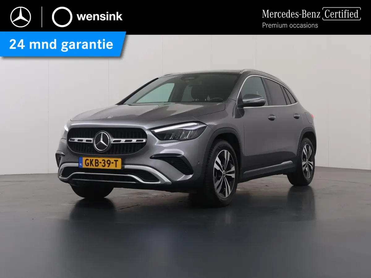 180 Star Edition Luxury Line | Keyless | Achteruitrijcamera | Panoramadak | Stoelverwarming | Afneembare Trekhaak