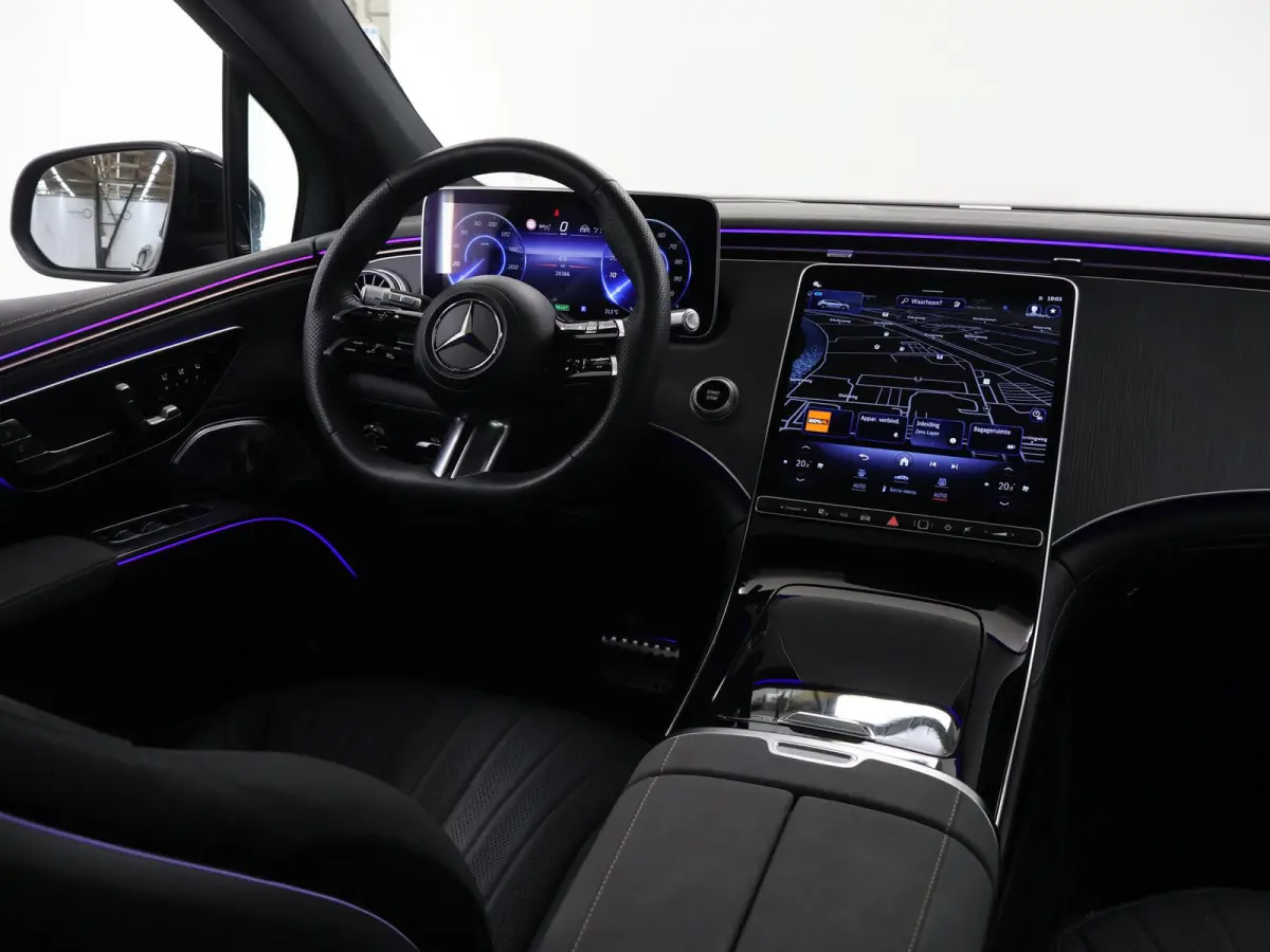 450 4MATIC 108 kWh AMG Line | Nieuwprijs € 150.752 | Premium Plus Pakket | Panoramaschuifdak | Akoestiekcomfortpakket | Massagestoelen | Trekhaak | Softclose | Verwarmde Voorruit |