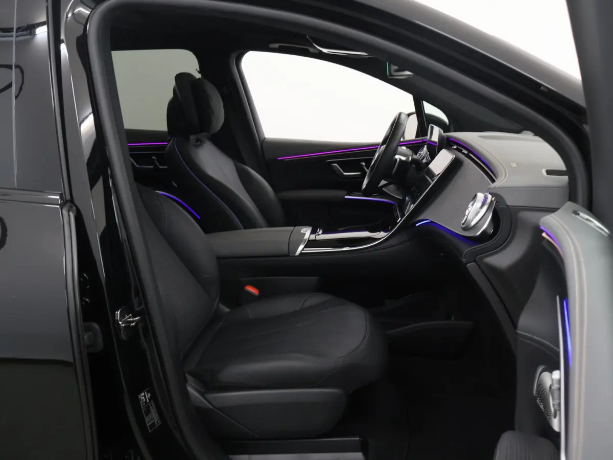 450 4MATIC 108 kWh AMG Line | Nieuwprijs € 150.752 | Premium Plus Pakket | Panoramaschuifdak | Akoestiekcomfortpakket | Massagestoelen | Trekhaak | Softclose | Verwarmde Voorruit |