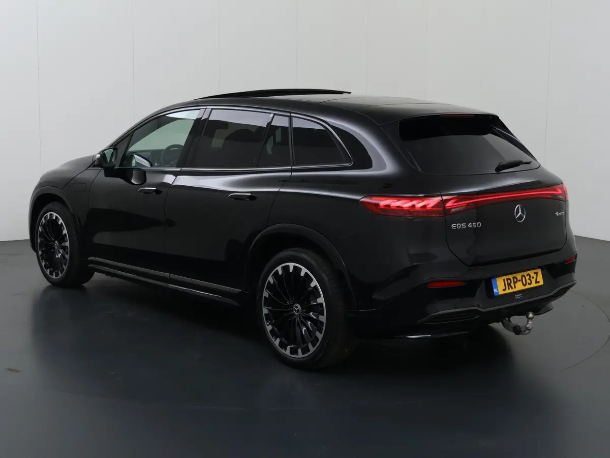 450 4MATIC 108 kWh AMG Line | Nieuwprijs € 150.752 | Premium Plus Pakket | Panoramaschuifdak | Akoestiekcomfortpakket | Massagestoelen | Trekhaak | Softclose | Verwarmde Voorruit |