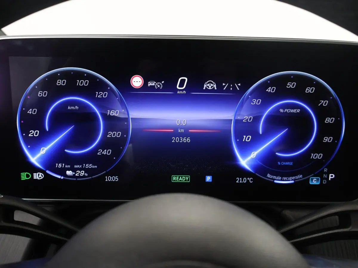 450 4MATIC 108 kWh AMG Line | Nieuwprijs € 150.752 | Premium Plus Pakket | Panoramaschuifdak | Akoestiekcomfortpakket | Massagestoelen | Trekhaak | Softclose | Verwarmde Voorruit |