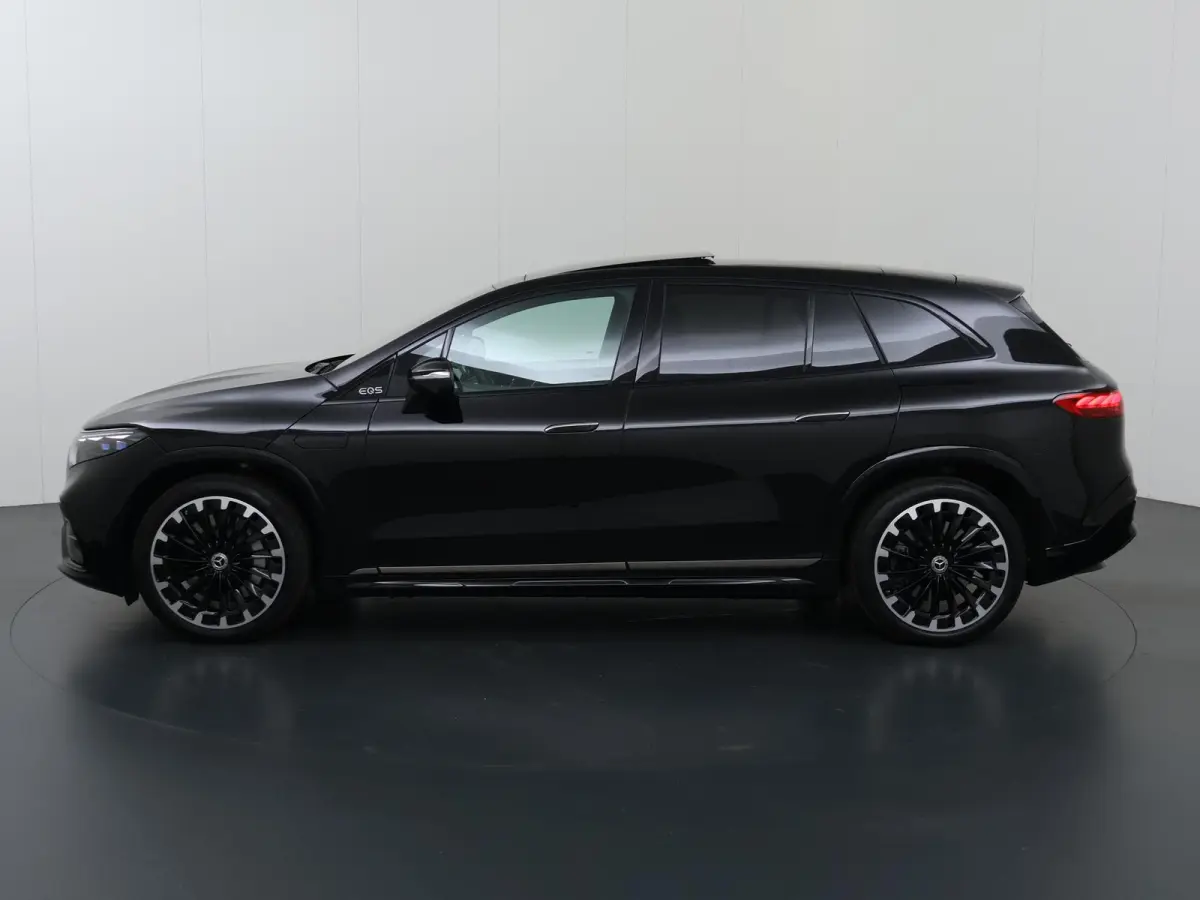 450 4MATIC 108 kWh AMG Line | Nieuwprijs € 150.752 | Premium Plus Pakket | Panoramaschuifdak | Akoestiekcomfortpakket | Massagestoelen | Trekhaak | Softclose | Verwarmde Voorruit |