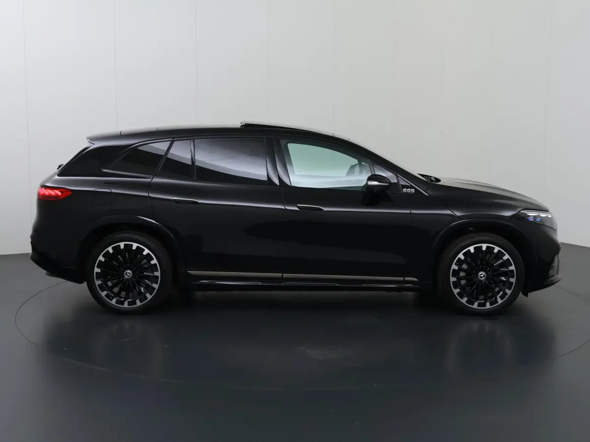 450 4MATIC 108 kWh AMG Line | Nieuwprijs € 150.752 | Premium Plus Pakket | Panoramaschuifdak | Akoestiekcomfortpakket | Massagestoelen | Trekhaak | Softclose | Verwarmde Voorruit |