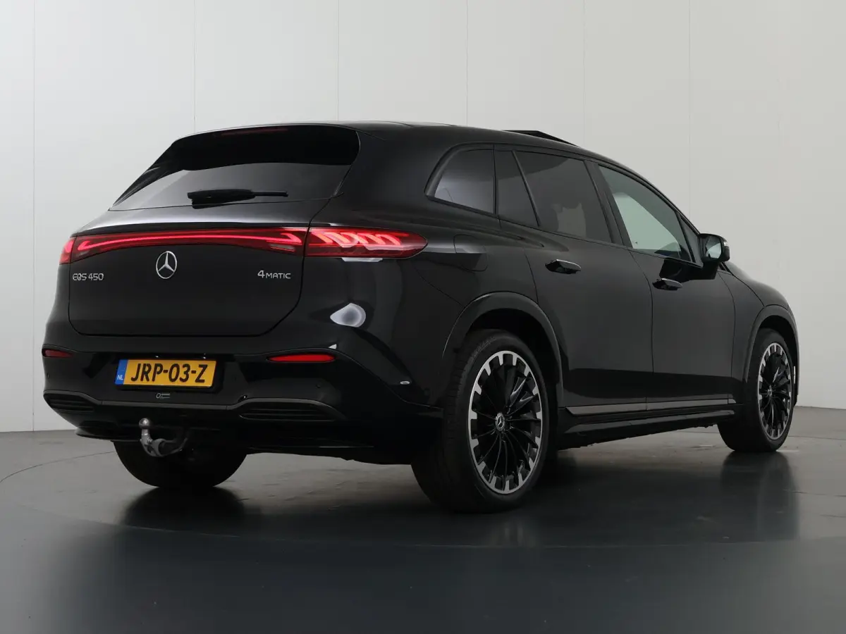 450 4MATIC 108 kWh AMG Line | Nieuwprijs € 150.752 | Premium Plus Pakket | Panoramaschuifdak | Akoestiekcomfortpakket | Massagestoelen | Trekhaak | Softclose | Verwarmde Voorruit |