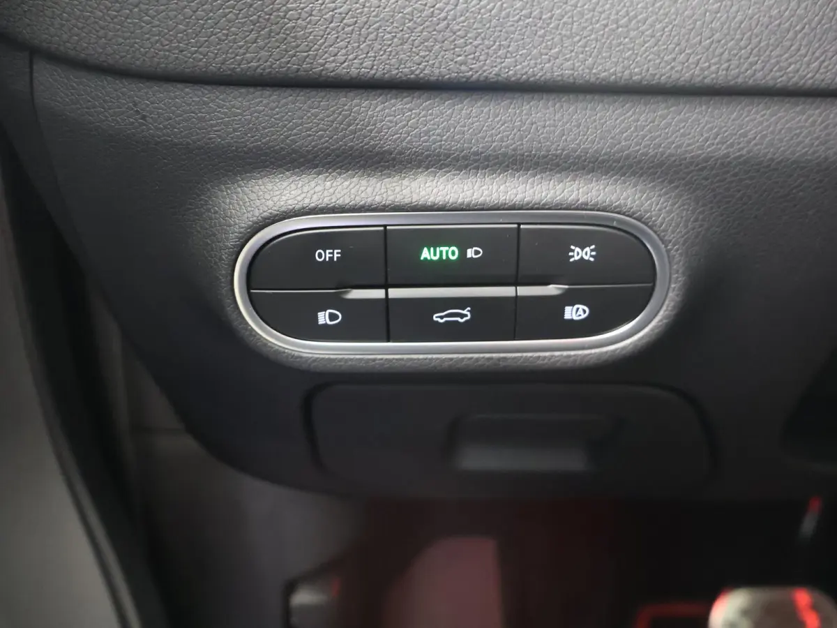 BRABUS 66 kWh | Panoramadak | HUD | Keyless entry | 360 Camera | Memory | Drive Pilot | 428 PK! |