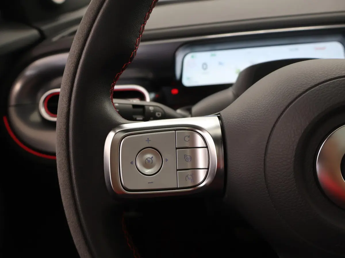 BRABUS 66 kWh | Panoramadak | HUD | Keyless entry | 360 Camera | Memory | Drive Pilot | 428 PK! |