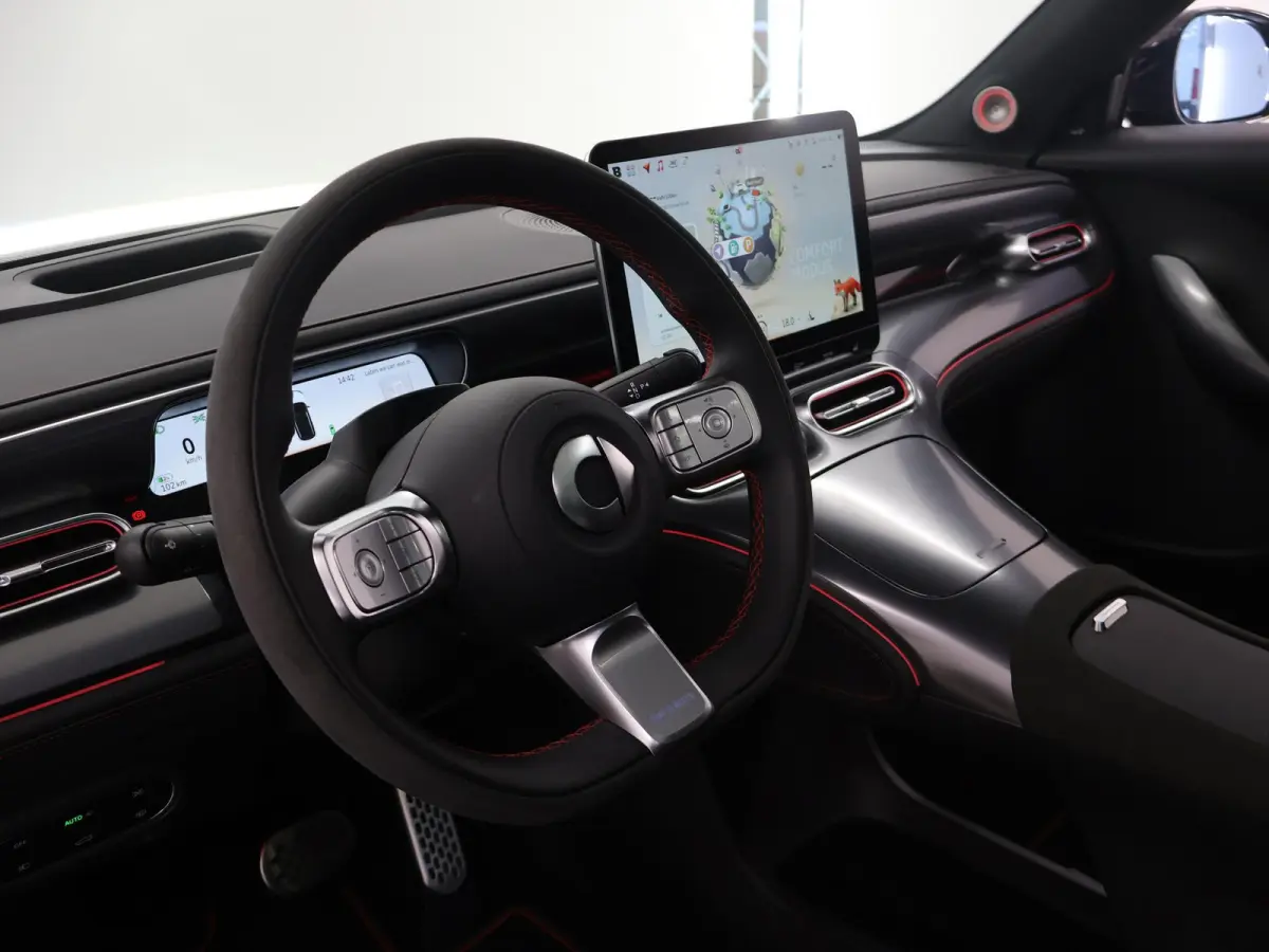 BRABUS 66 kWh | Panoramadak | HUD | Keyless entry | 360 Camera | Memory | Drive Pilot | 428 PK! |