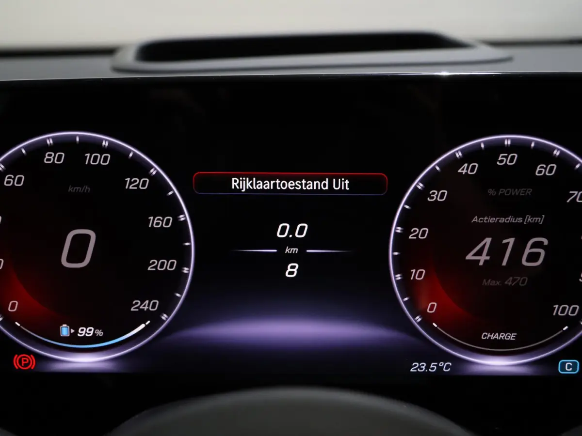 200 Business Solution AMG 58 kWh | Panoramadak | Premium Pakket | Superscreen | Trekhaak | Head-Up | Burmester |