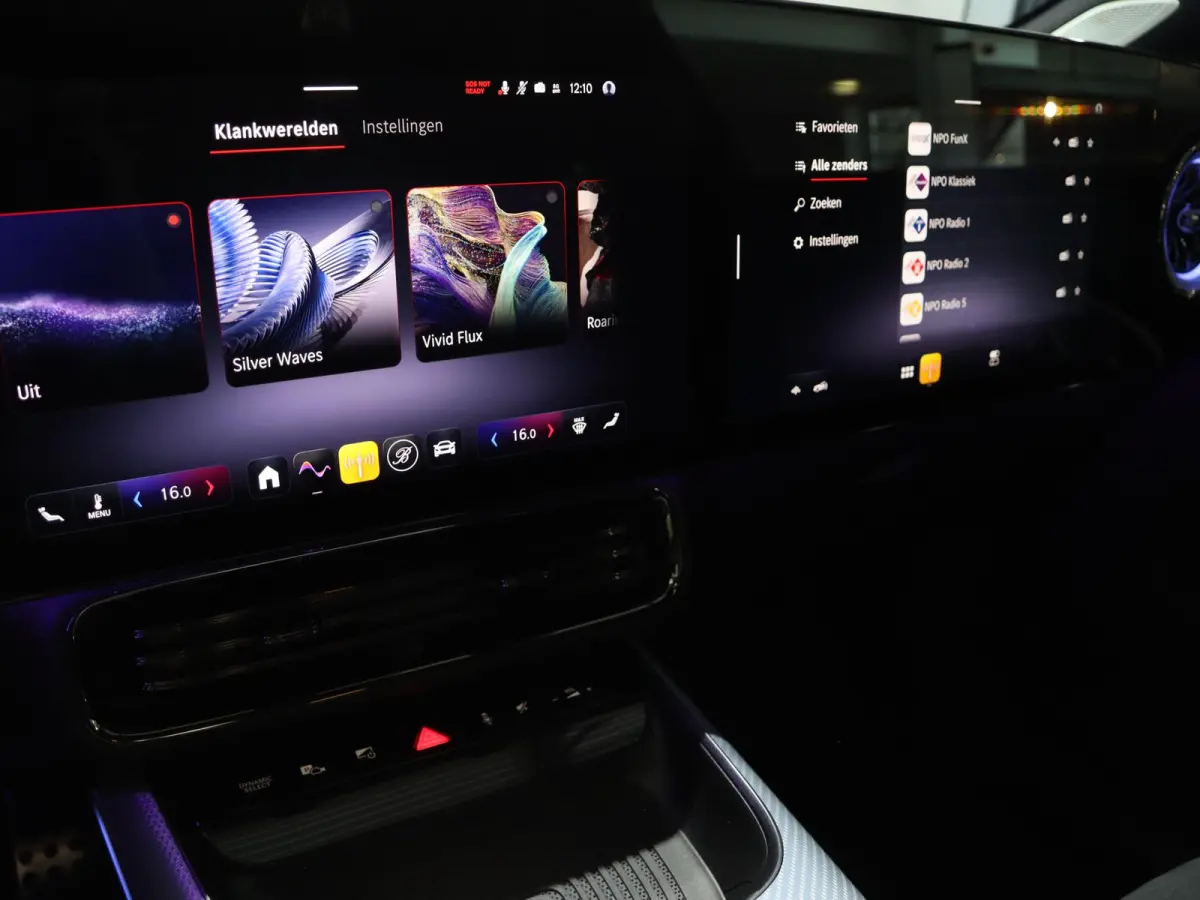 200 Business Solution AMG 58 kWh | Panoramadak | Premium Pakket | Superscreen | Trekhaak | Head-Up | Burmester |