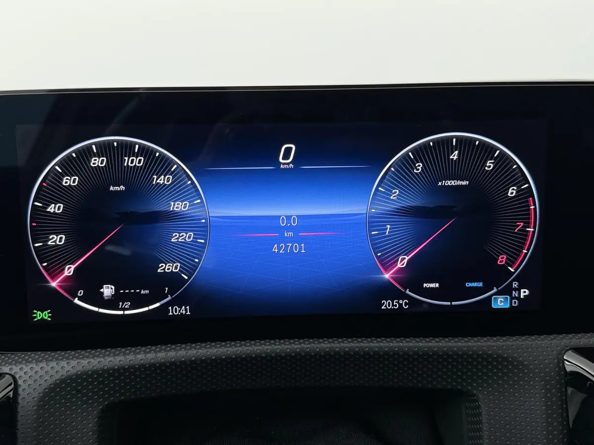 180 Business Solution AMG | Panoramadak | Sfeerverlichting | Stoelverwarming | Parkeercamera |