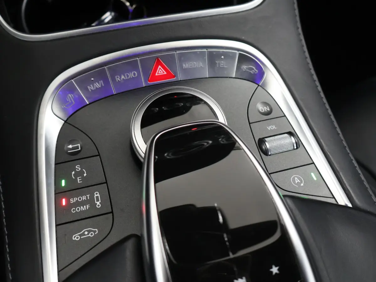 400 4Matic | AMG | Panoramaschuifdak met MAGIC SKY CONTROL | Nappa leder | 20" lichtmetalen velgen | Burmester | Memory | Keyless | Distronic |