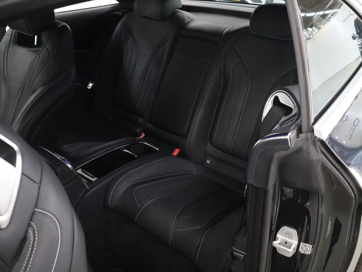 400 4Matic | AMG | Panoramaschuifdak met MAGIC SKY CONTROL | Nappa leder | 20" lichtmetalen velgen | Burmester | Memory | Keyless | Distronic |