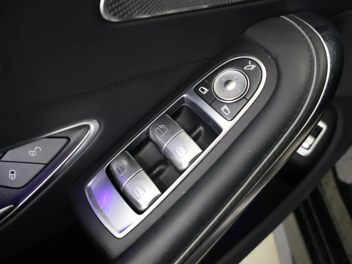 400 4Matic | AMG | Panoramaschuifdak met MAGIC SKY CONTROL | Nappa leder | 20" lichtmetalen velgen | Burmester | Memory | Keyless | Distronic |