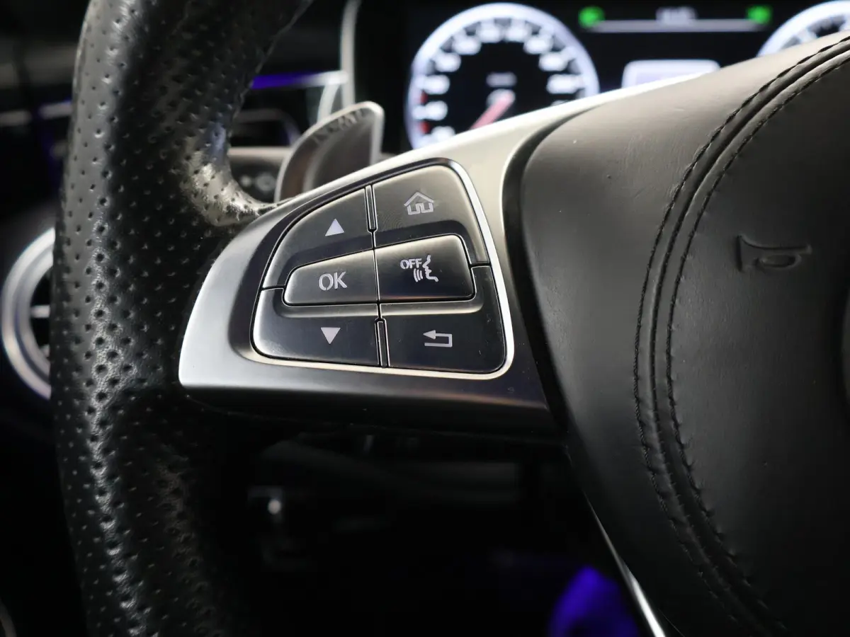 400 4Matic | AMG | Panoramaschuifdak met MAGIC SKY CONTROL | Nappa leder | 20" lichtmetalen velgen | Burmester | Memory | Keyless | Distronic |