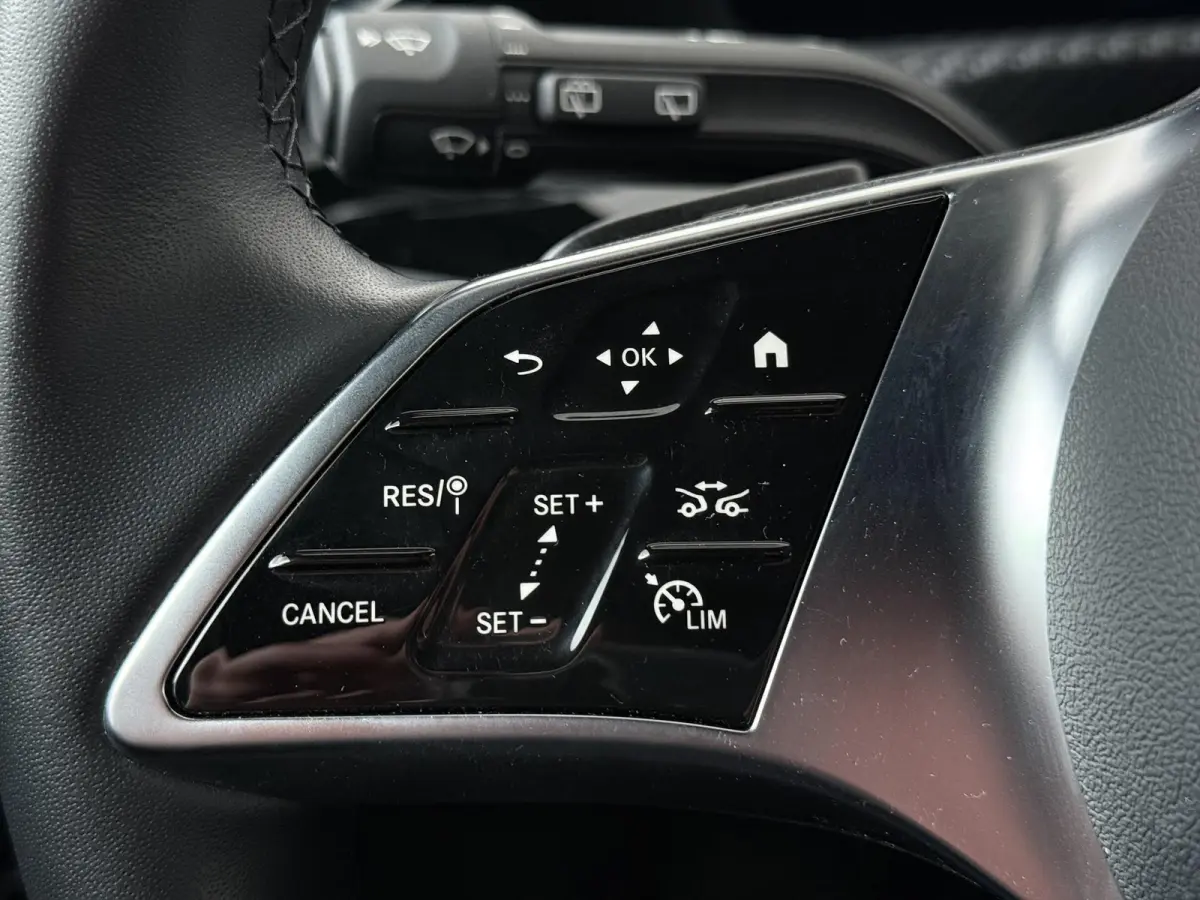 250 e Star Edition | Distronic | Apple CarPlay | Achteruitrijcamera | Stoelverwarming |