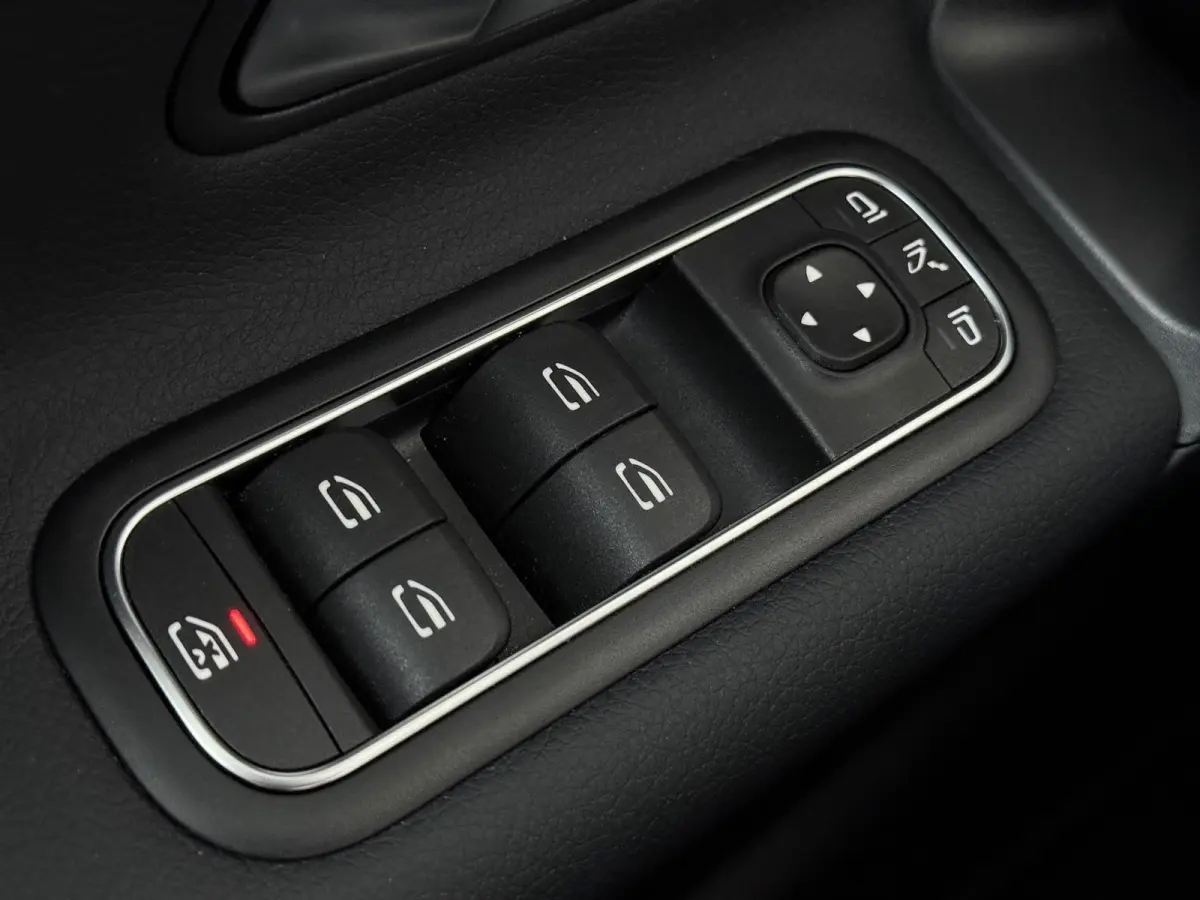 250 e Star Edition | Distronic | Apple CarPlay | Achteruitrijcamera | Stoelverwarming |