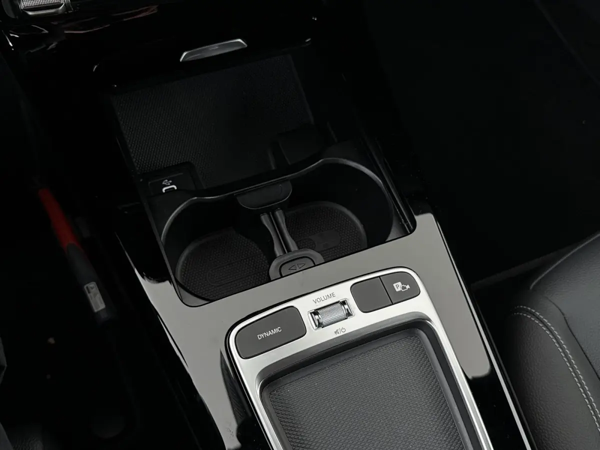 250 e Star Edition | Distronic | Apple CarPlay | Achteruitrijcamera | Stoelverwarming |