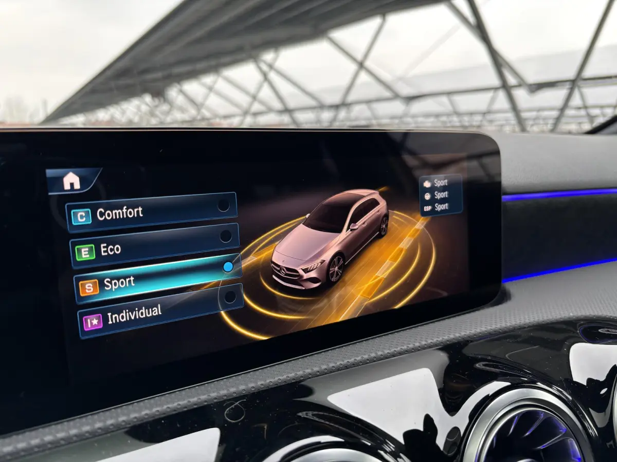 180 Star Edition AMG Line | Night | Panoramadak | Multibeam LED | 19 Inch LM velgen | Sfeerverlichting |