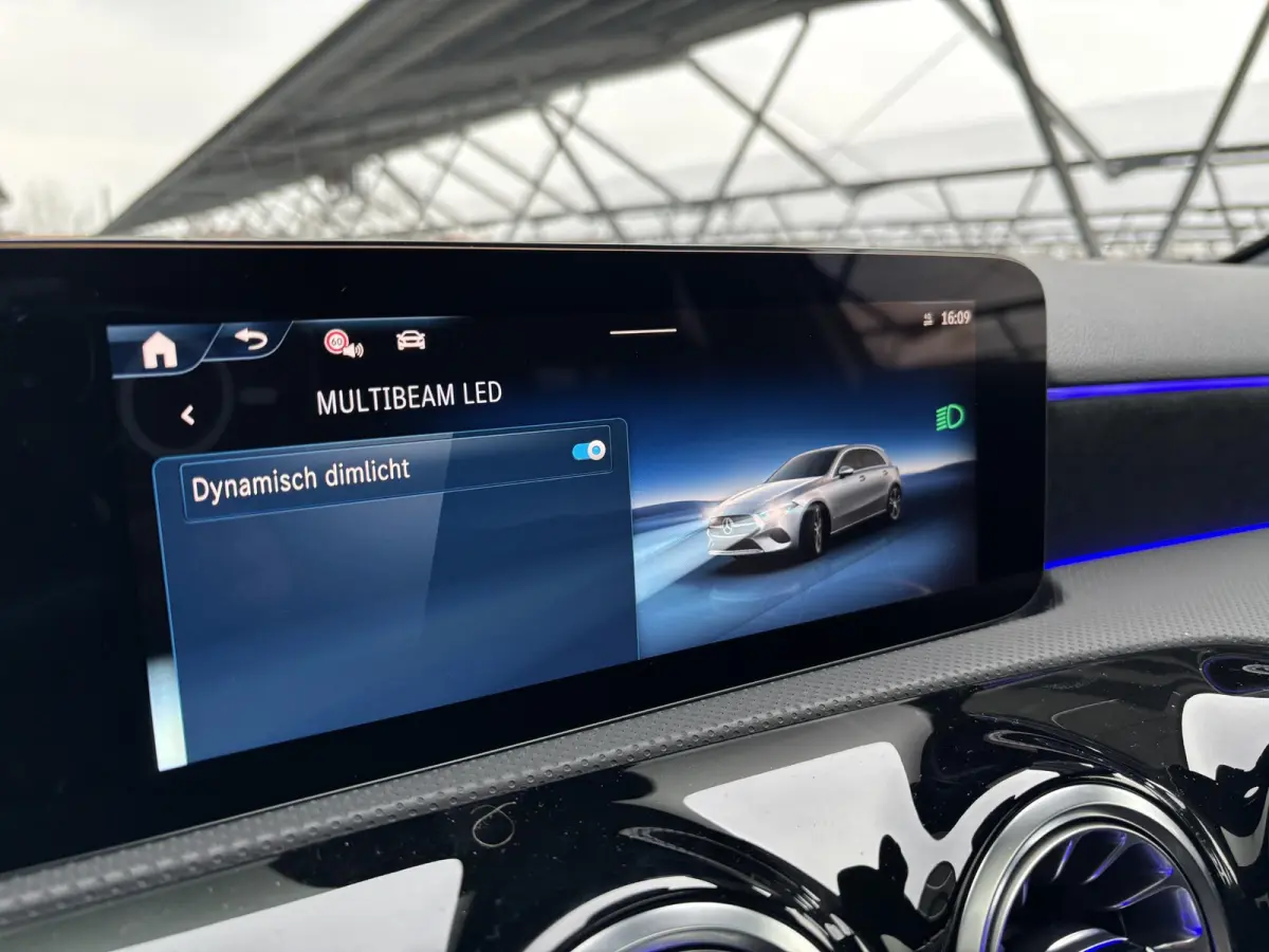 180 Star Edition AMG Line | Night | Panoramadak | Multibeam LED | 19 Inch LM velgen | Sfeerverlichting |