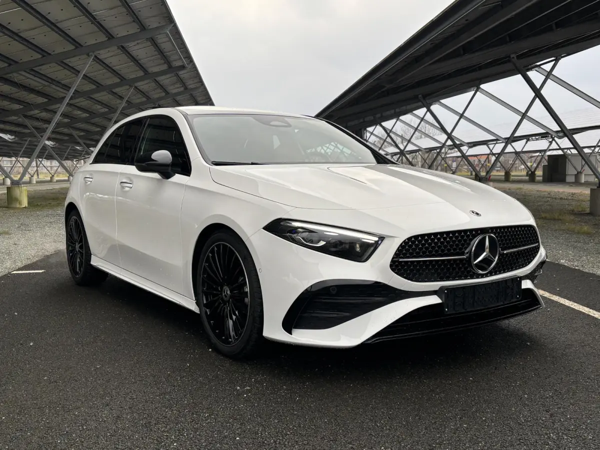 180 Star Edition AMG Line | Night | Panoramadak | Multibeam LED | 19 Inch LM velgen | Sfeerverlichting |