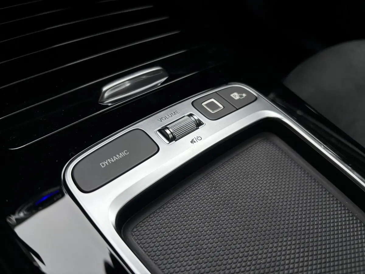 180 Star Edition AMG Line | Night | Panoramadak | Multibeam LED | 19 Inch LM velgen | Sfeerverlichting |