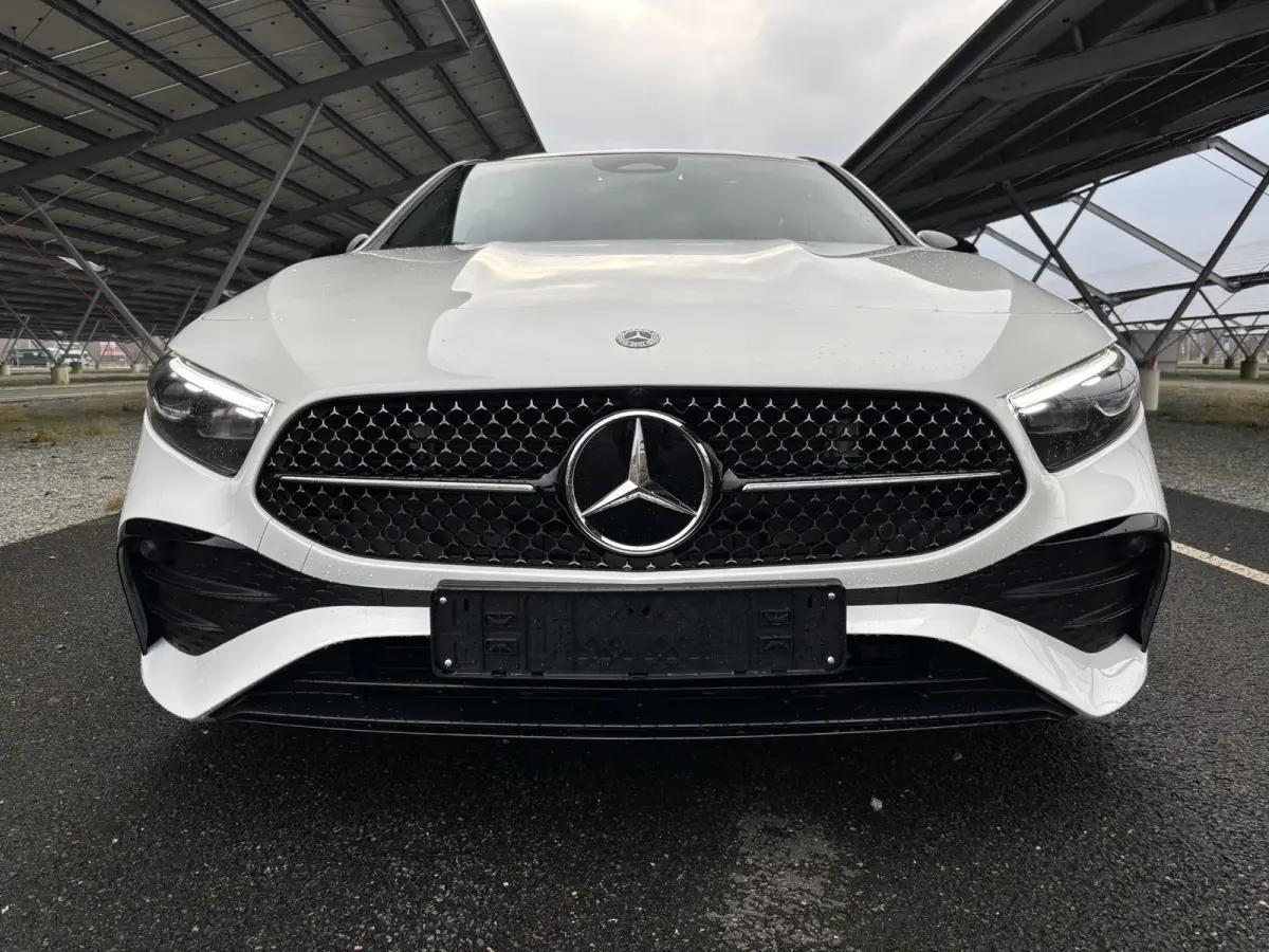 180 Star Edition AMG Line | Night | Panoramadak | Multibeam LED | 19 Inch LM velgen | Sfeerverlichting |