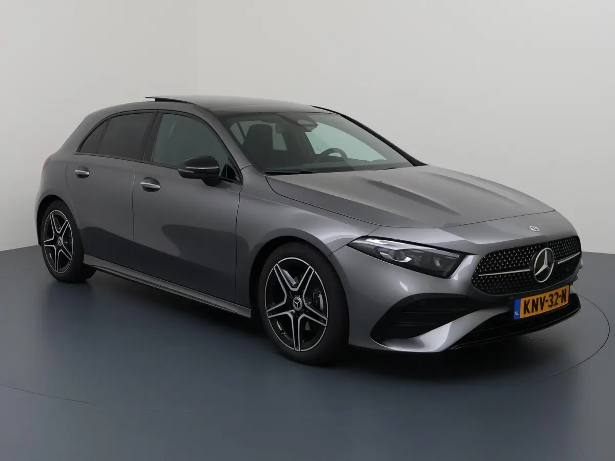 180 Business Solution AMG | Night | Panoramaschuifdak | Sfeerverlichting | Achteruitrijcamera | MULTIBEAM LED | Stoelverwarming |