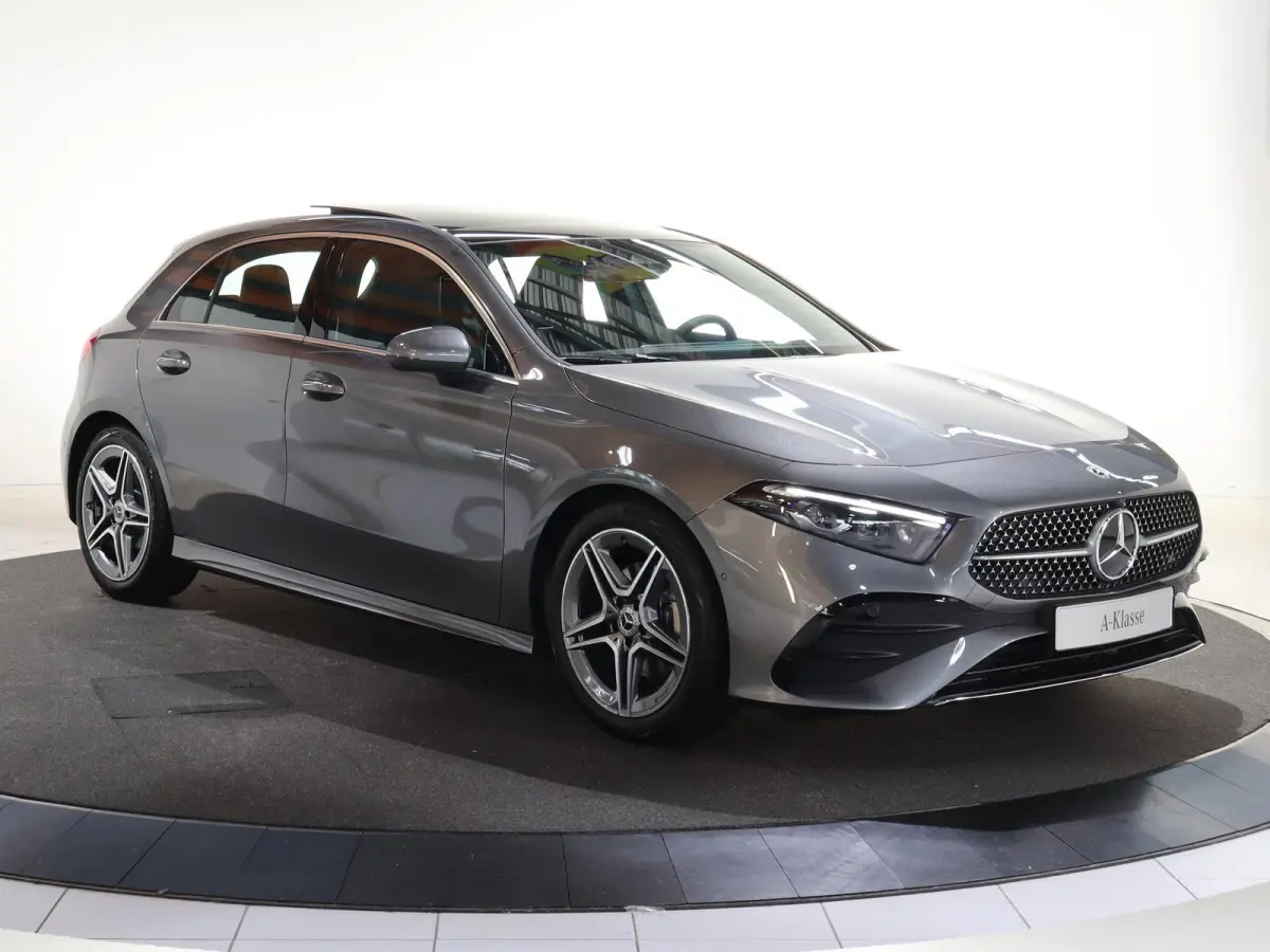 180 Business Solution AMG | Panoramaschuifdak | Stoelverwarming | Achteruitrijcamera |  MULTIBEAM LED |