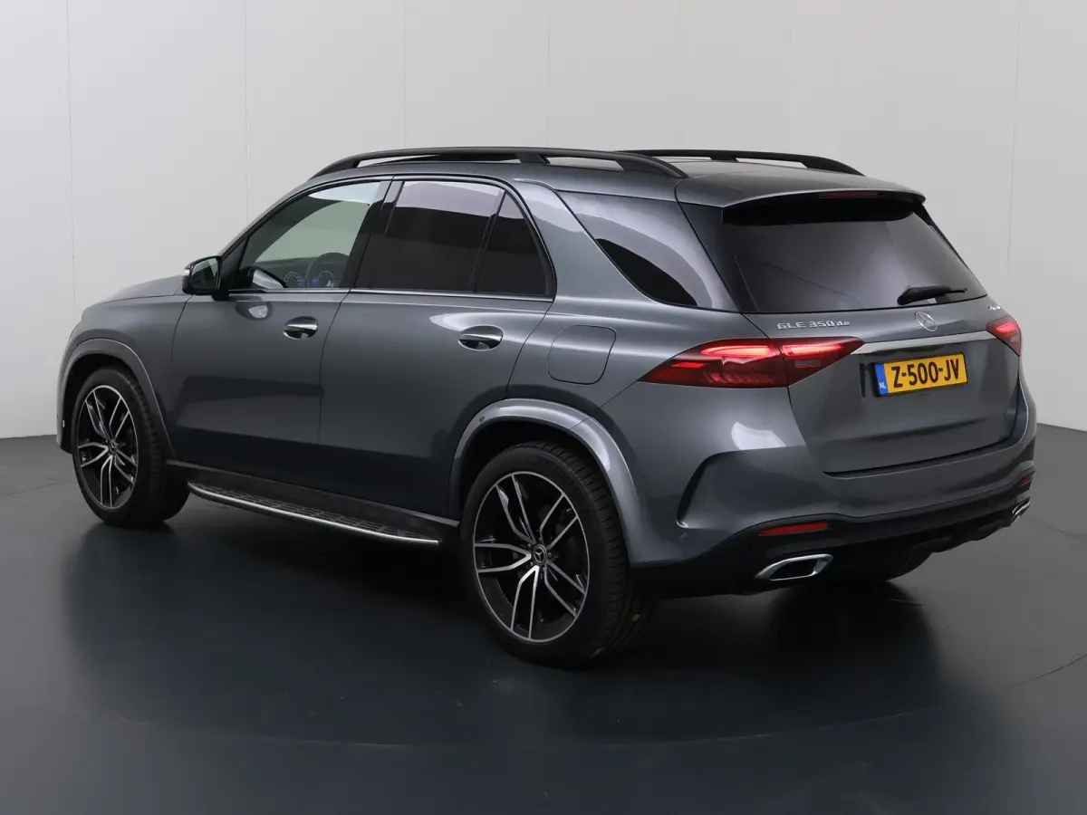 350 de 4MATIC AMG Line Premium Plus | Panoramadak | Luchtvering | Burmester | Treeplanken | Trekhaak | Nappaleder |