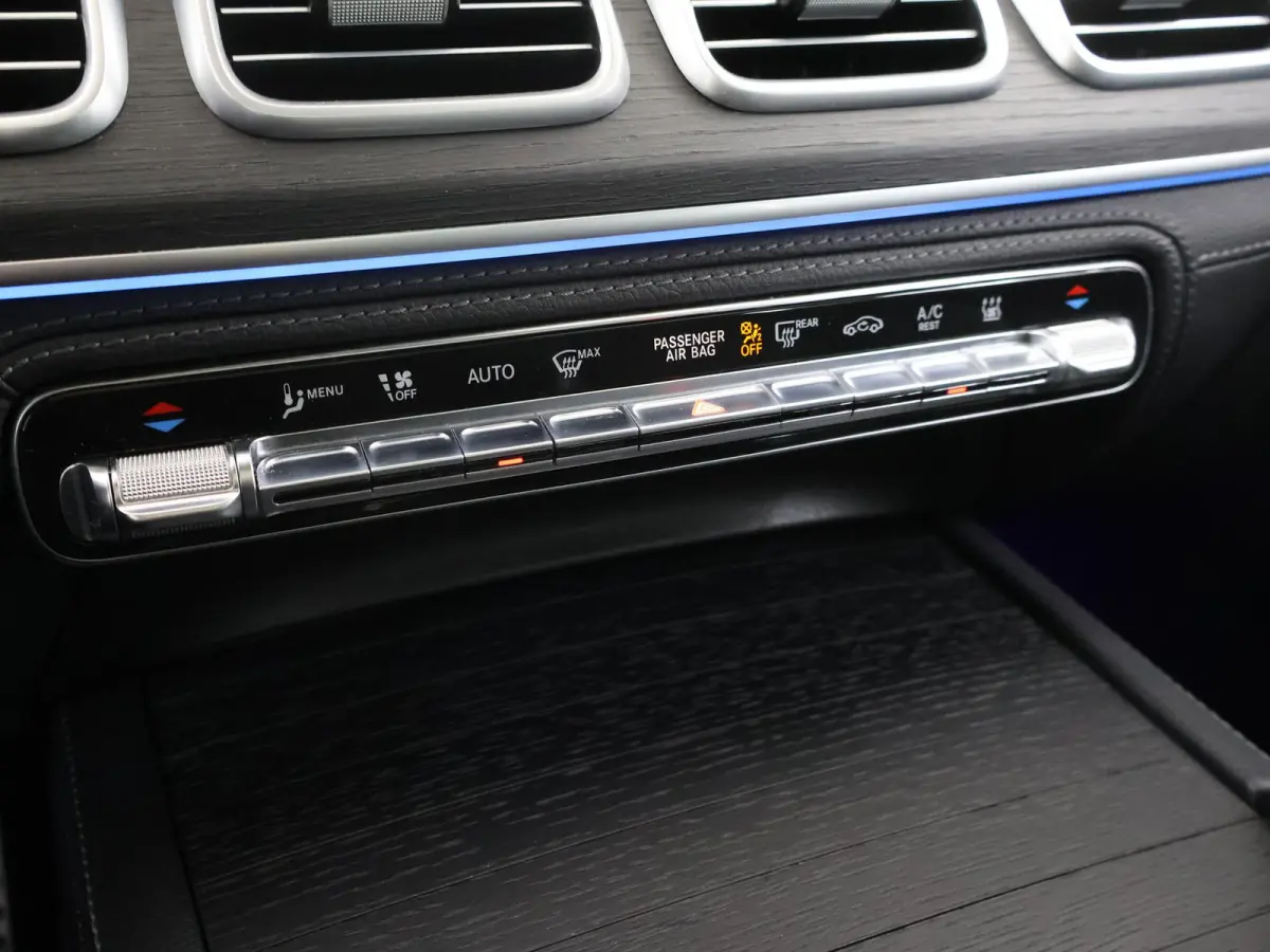 350 de 4MATIC AMG Line Premium Plus | Panoramadak | Luchtvering | Burmester | Treeplanken | Trekhaak | Nappaleder |
