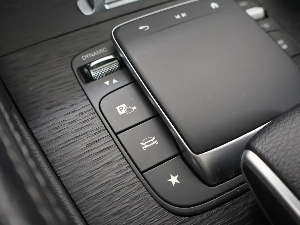 350 de 4MATIC AMG Line Premium Plus | Panoramadak | Luchtvering | Burmester | Treeplanken | Trekhaak | Nappaleder |
